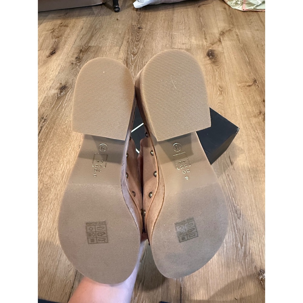 Size 9 Faux Suede Platform Mules - Picture 3 of 3